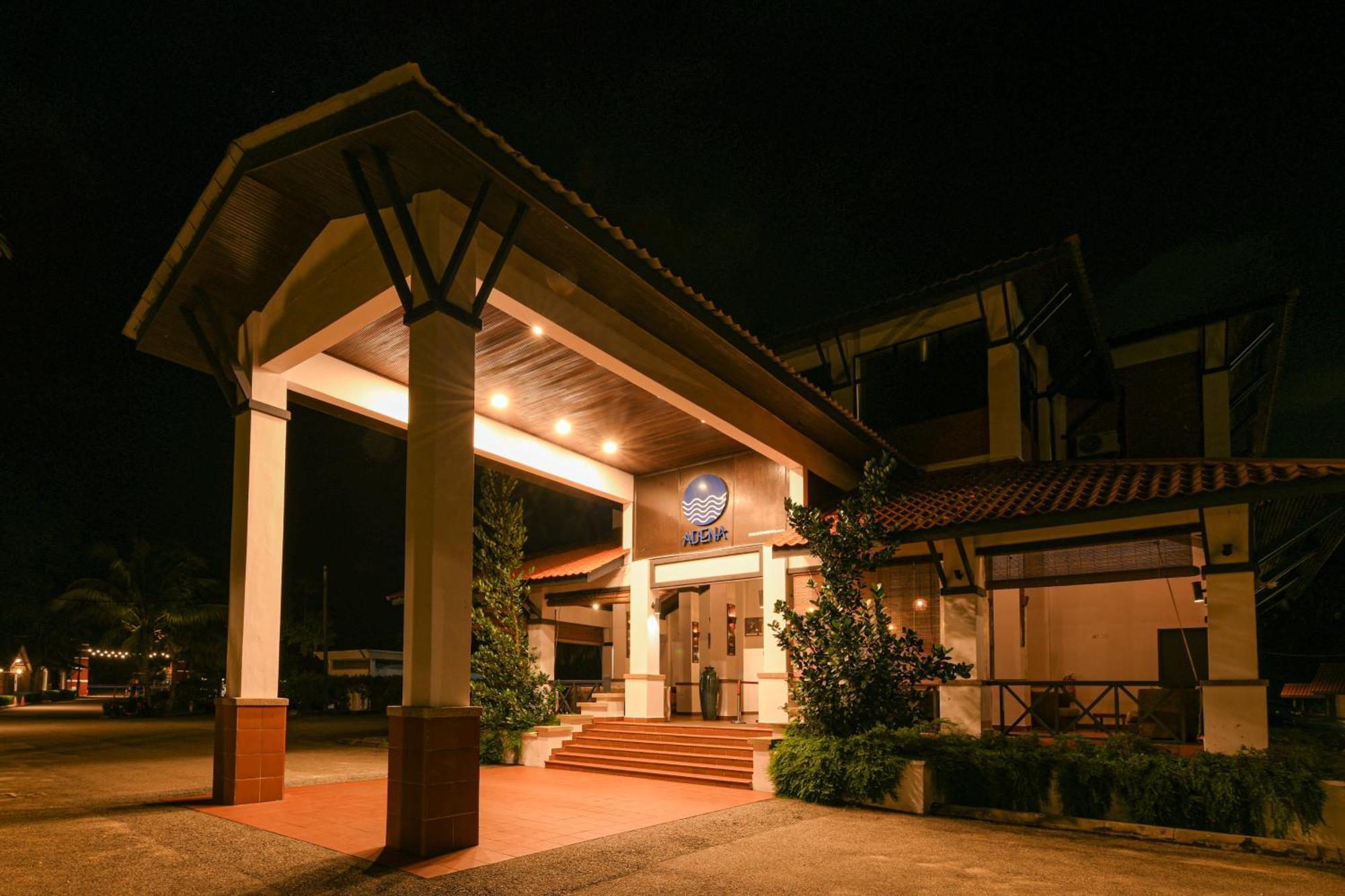 Adena Beach Resort Kuantan Esterno foto